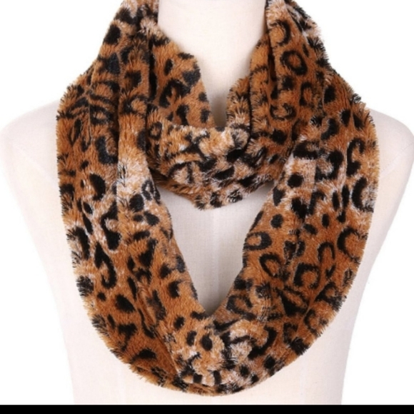 Leopard Faux Fur Infinity Scarf